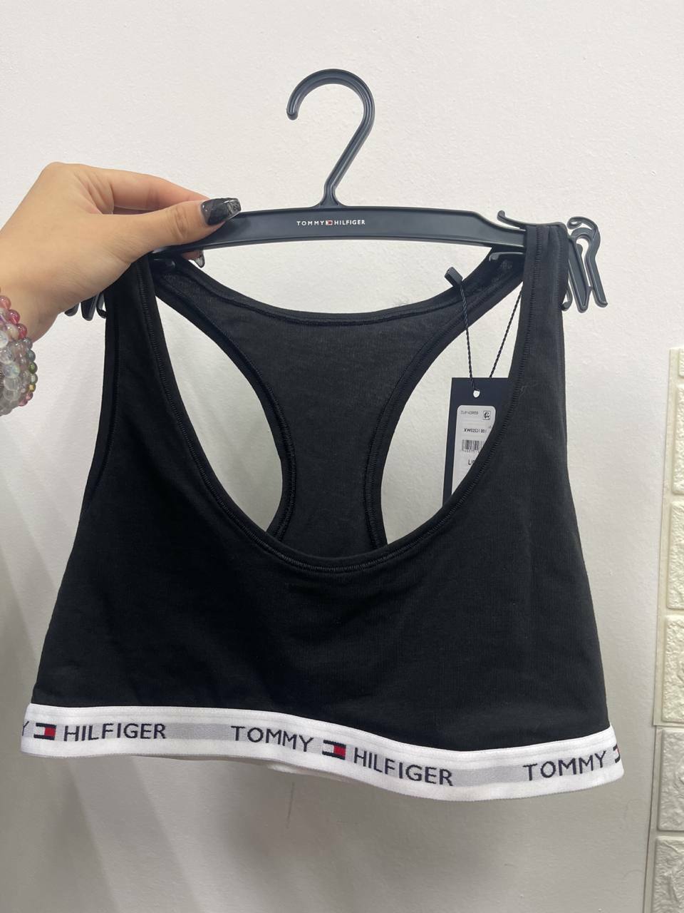 [S] TOMMY HILFIGER WOMEN'S SPORTS BRA,BLACK, XW02531-001 (STH352)