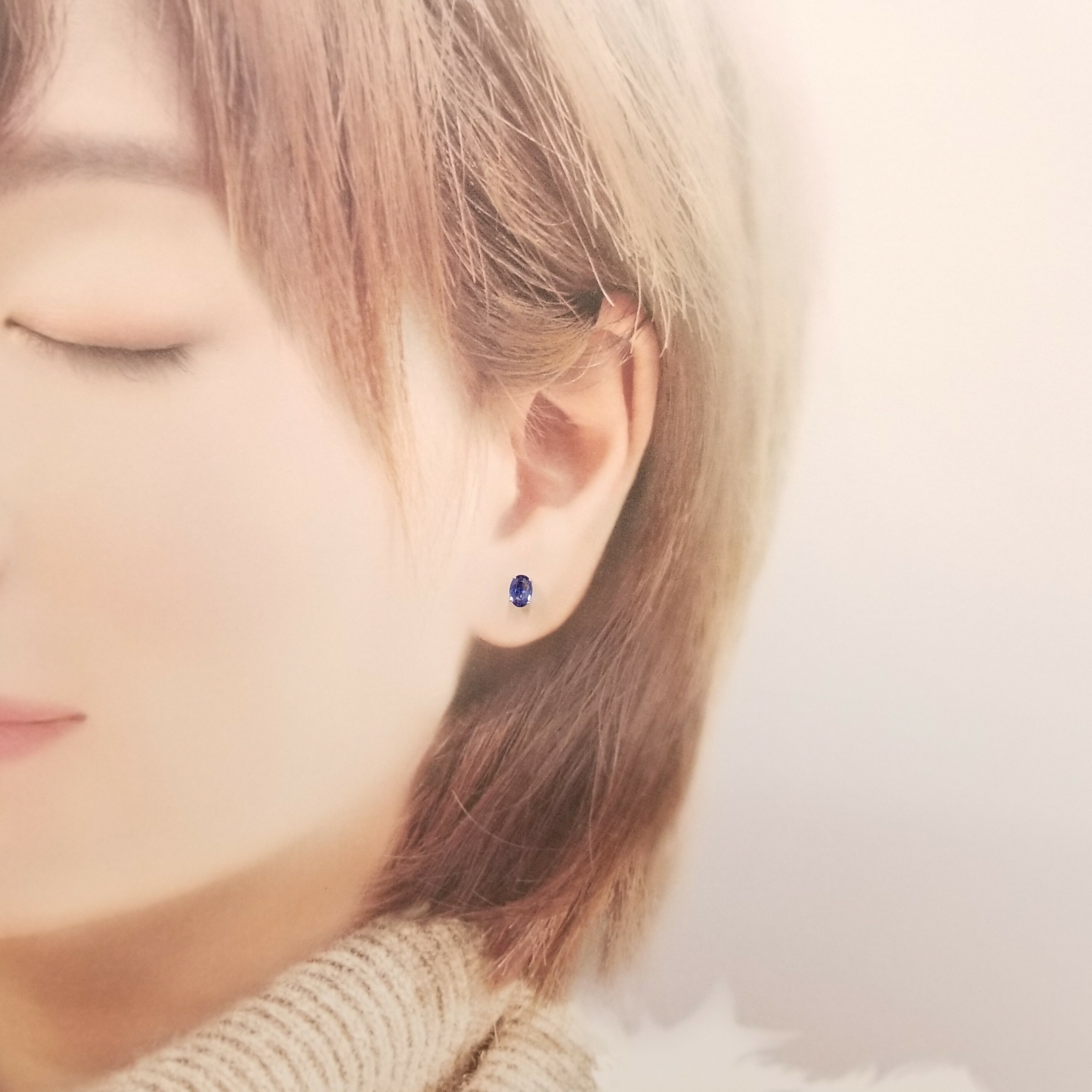 全新18K白金【主石86份藍寶石】耳環