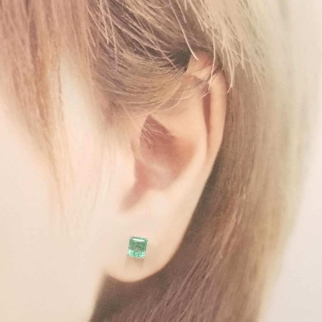 全新18K白金【主石1卡55份綠寶石】耳環