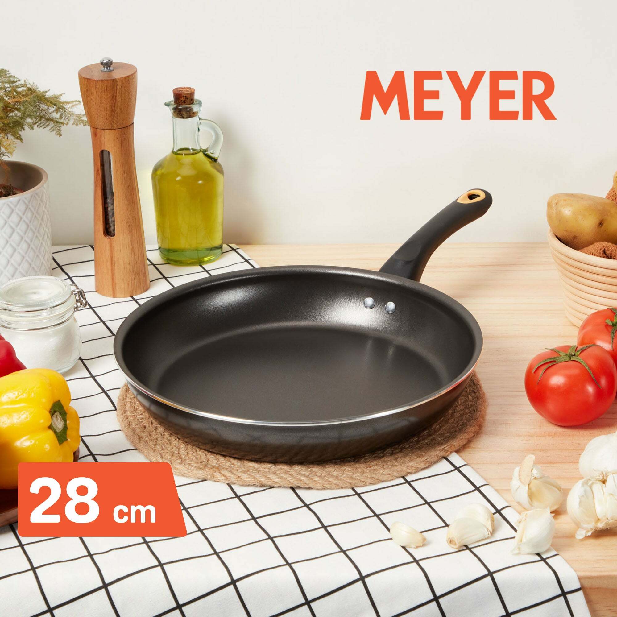 《MEYER Skyline II》耐磨輕量不沾鍋 28CM平底鍋