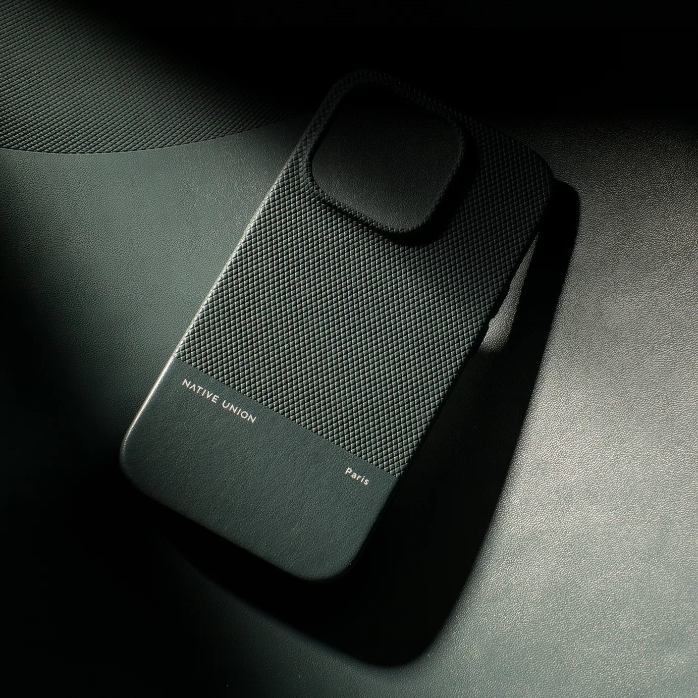 CLIC® 巴黎系列手機殼- 石墨綠