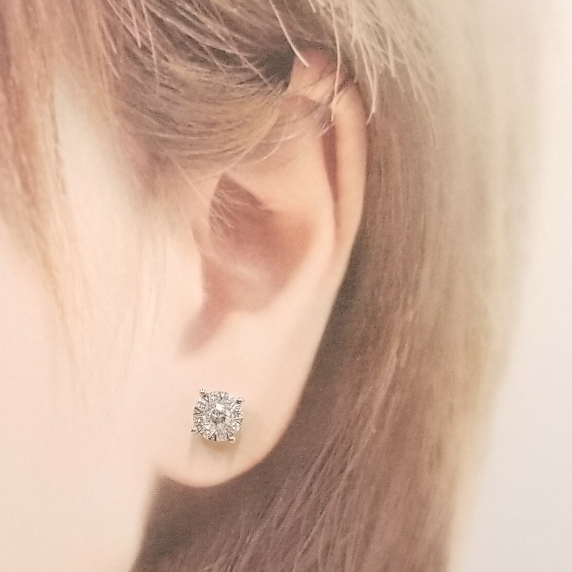 18K White Gold 0.81ct Diamond Earrings