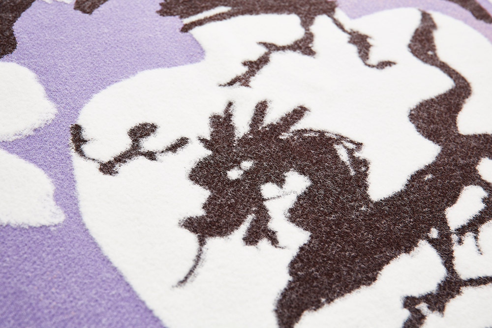 [Beryl] Dragon Vase Throw