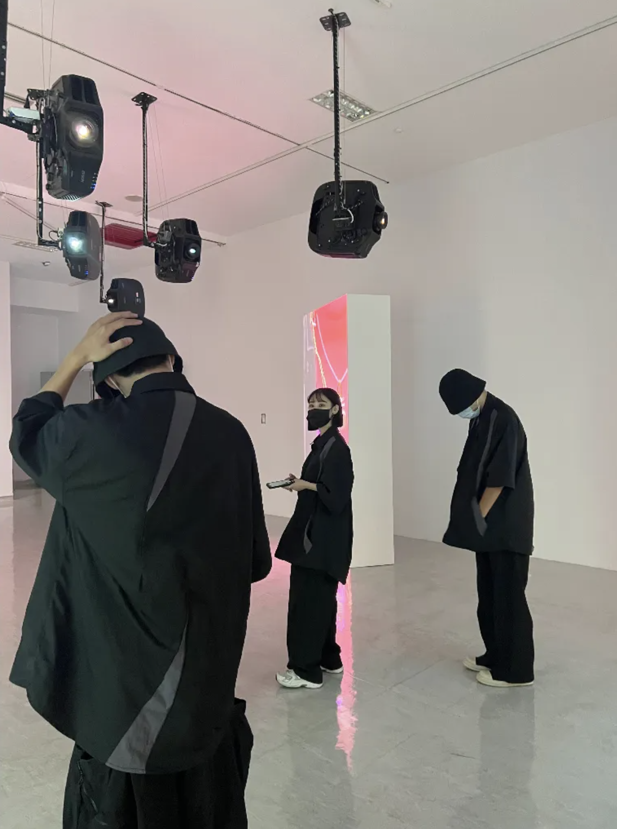 "⁡Guban " 𝚔𝚗𝚒𝚏𝚎 𝚌𝚞𝚝 𝙼𝙰𝙳𝙴 𝚃𝚊𝚒𝚠𝚊𝚗刀割拼接軟殼襯衫 膠囊系列「時空者」 ⁡guban