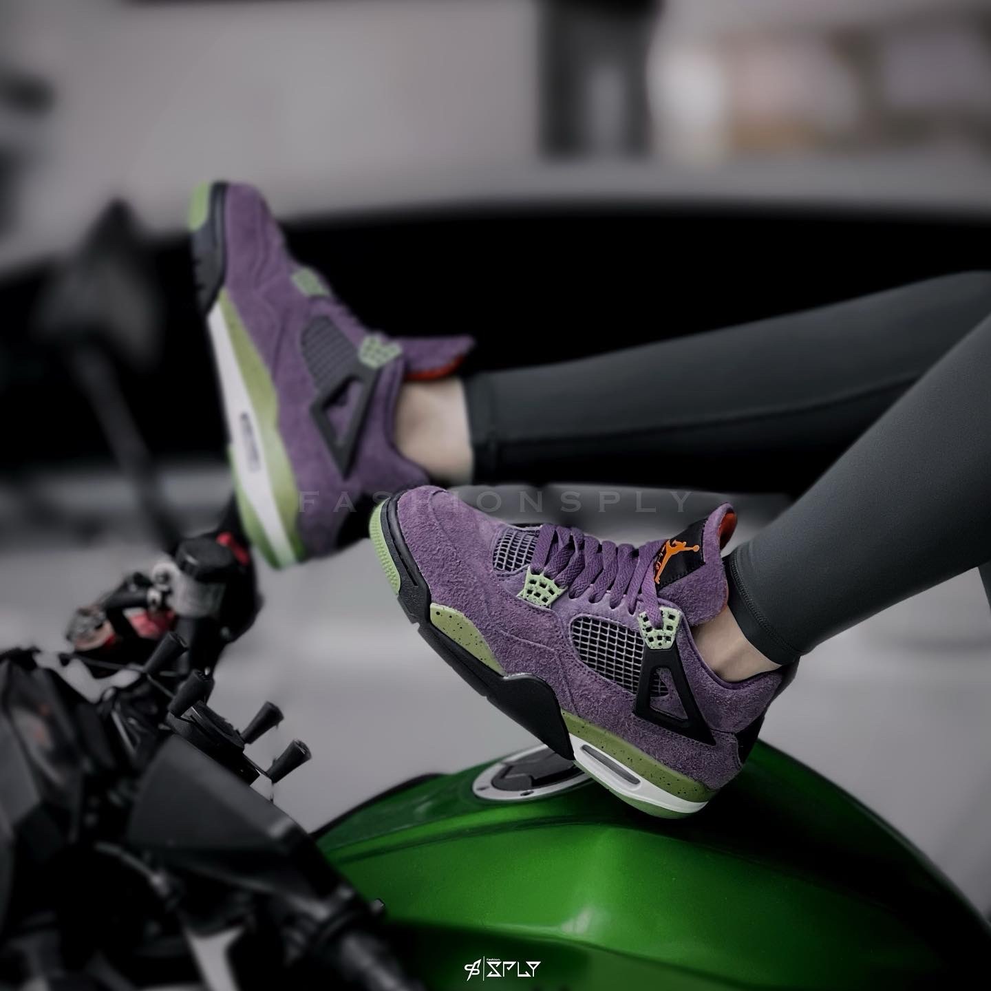 Air Jordan 4 Retro Canyon Purple 紫色 初號機 AQ9129-500