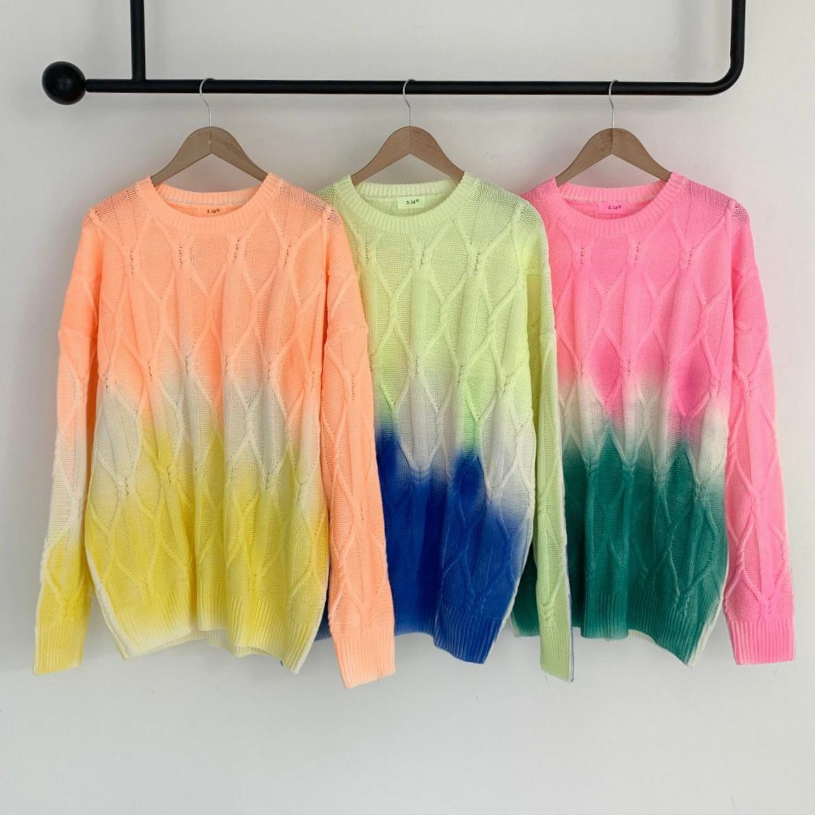 圓領菱格紋圖案針織衫 3.14-024T