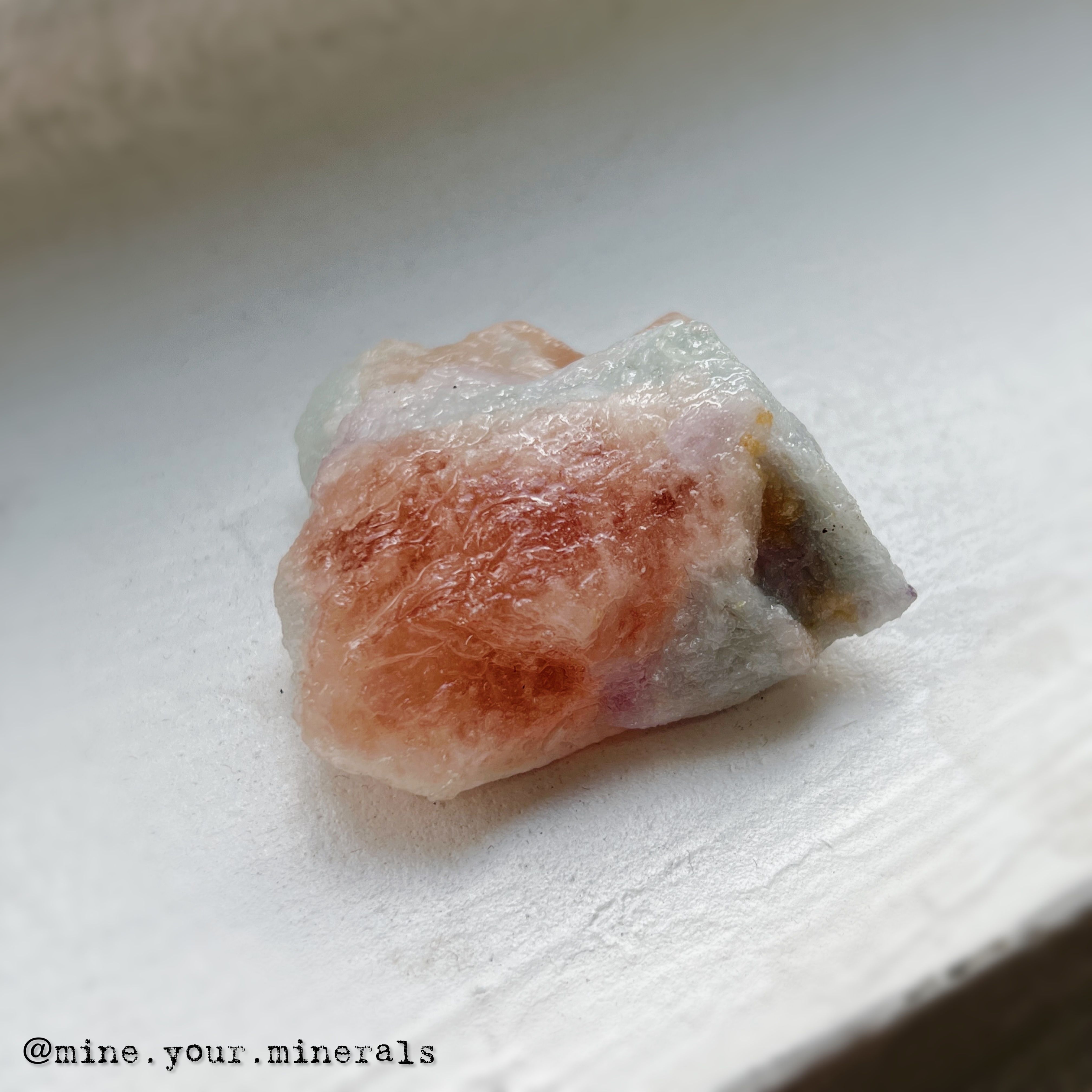 三色摩根石原石