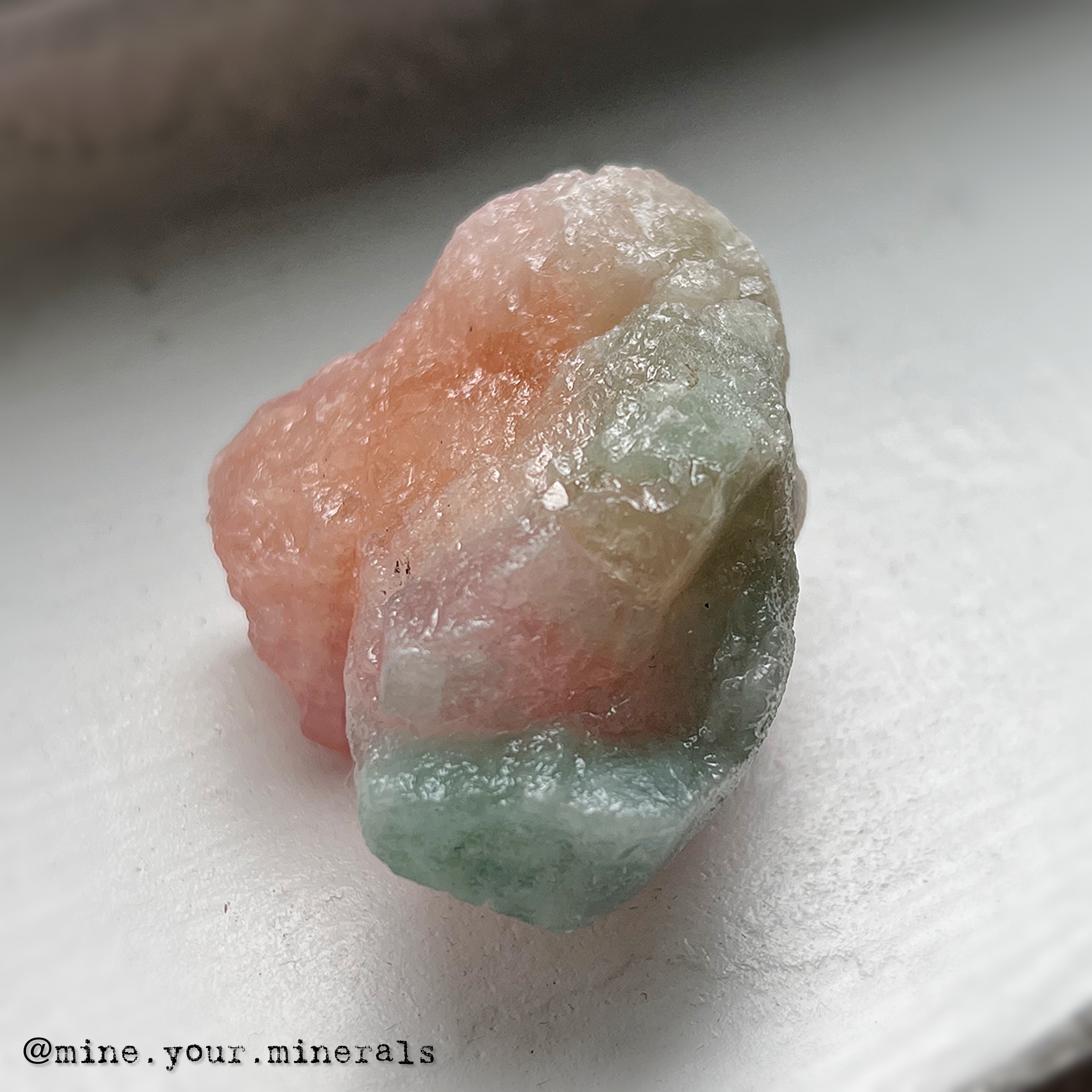 四色摩根石原石