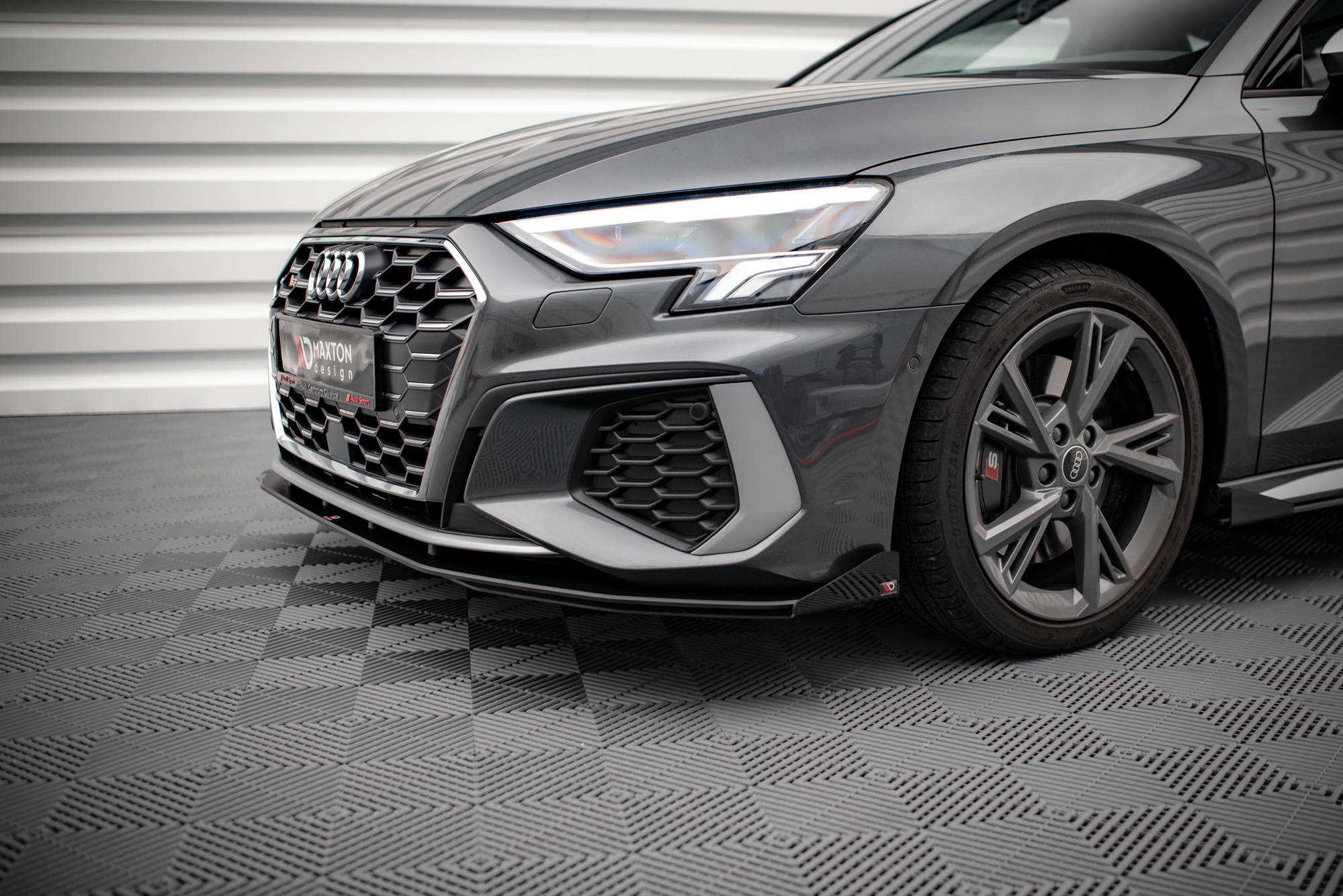 MAXTON DESIGN STREET PRO V1 前下巴 AUDI S3 8Y 2020-