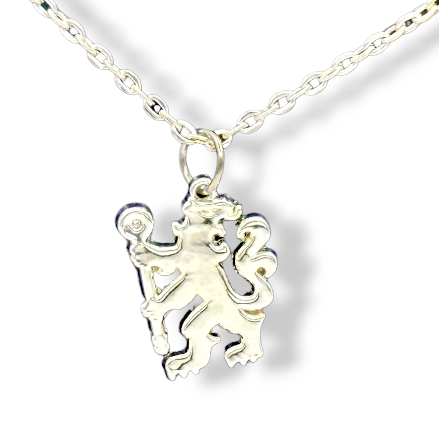 車路士獅子頸鍊