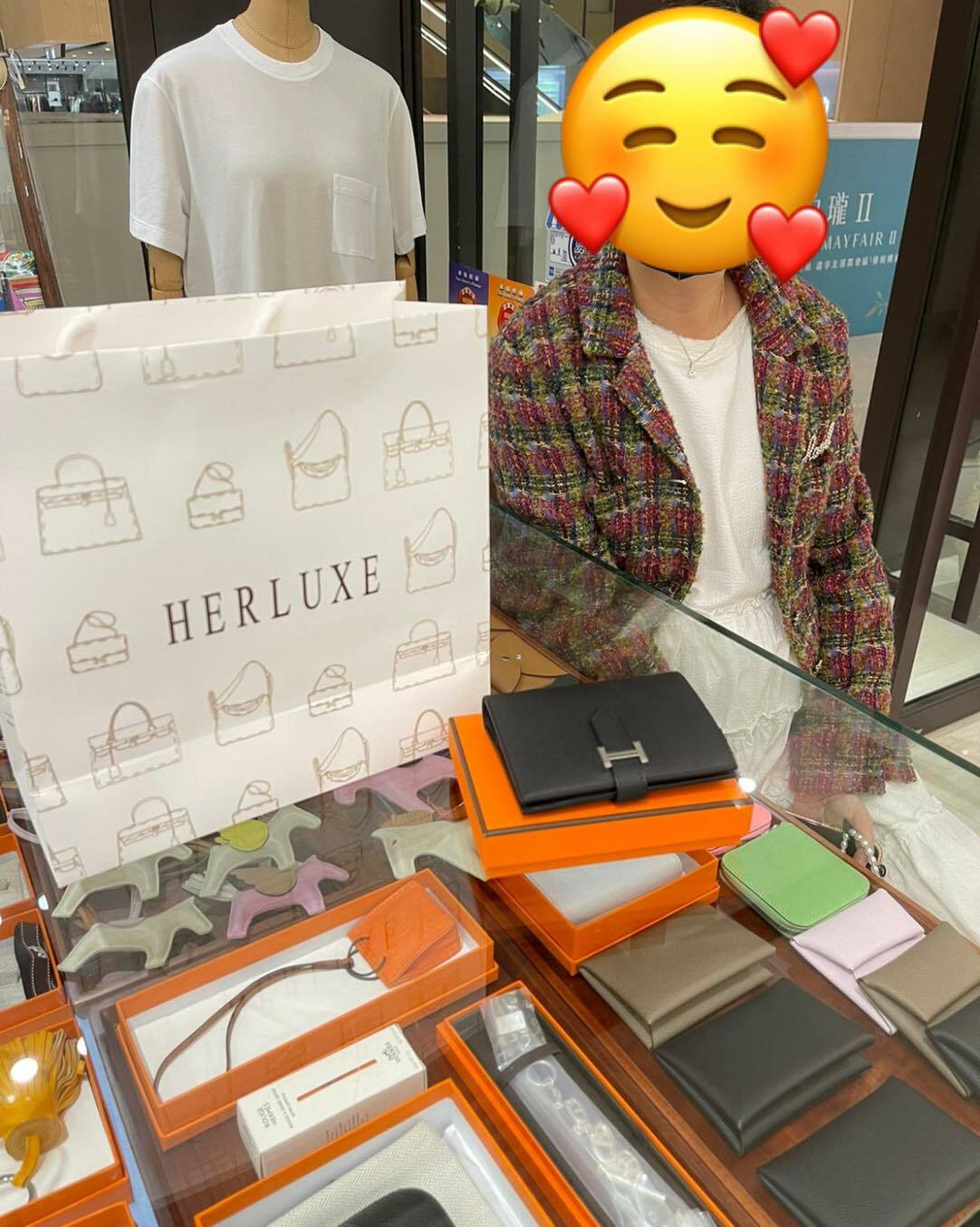 爽快靚靚來pick up錢包👛 見到實物好開心💕 還想訂K20積雨雲灰🌧️銀扣🗝️😍 靚靚真係好有品味👍 多謝你明智選擇了