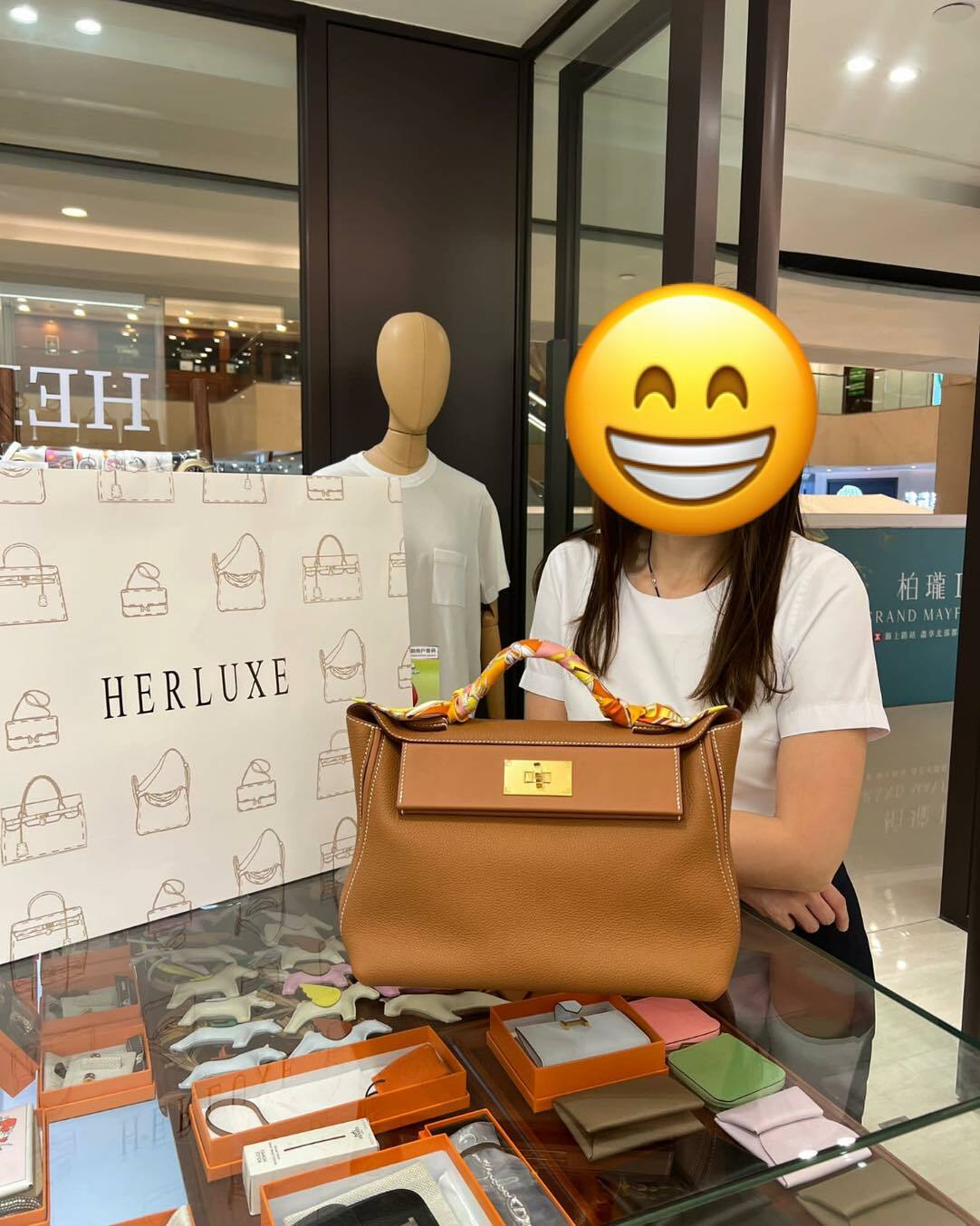 超爽快靚靚經朋友介紹網上咨詢我哋後馬上下單2424 金金🎉 配埋twilly🎀 靚靚想去旅行用👜 有驚喜訂的U刻到貨是最新B刻😍 準時提前交貨💪 希望你旅行用的開心滿意🥳 多謝你嘅支持與關注❤️