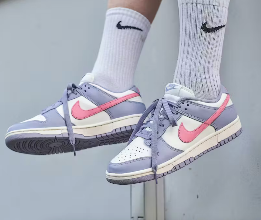 NIKE DUNK LOW "INDIGO HAZE"