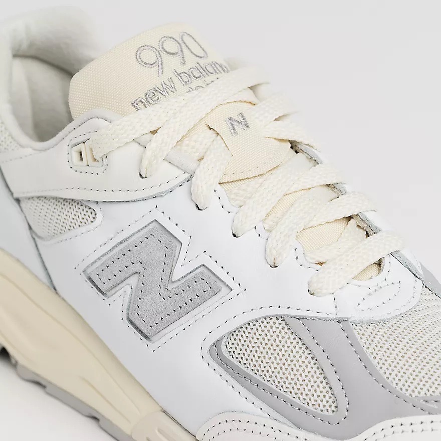 NEW BALANCE 990V2 MADE IN USA