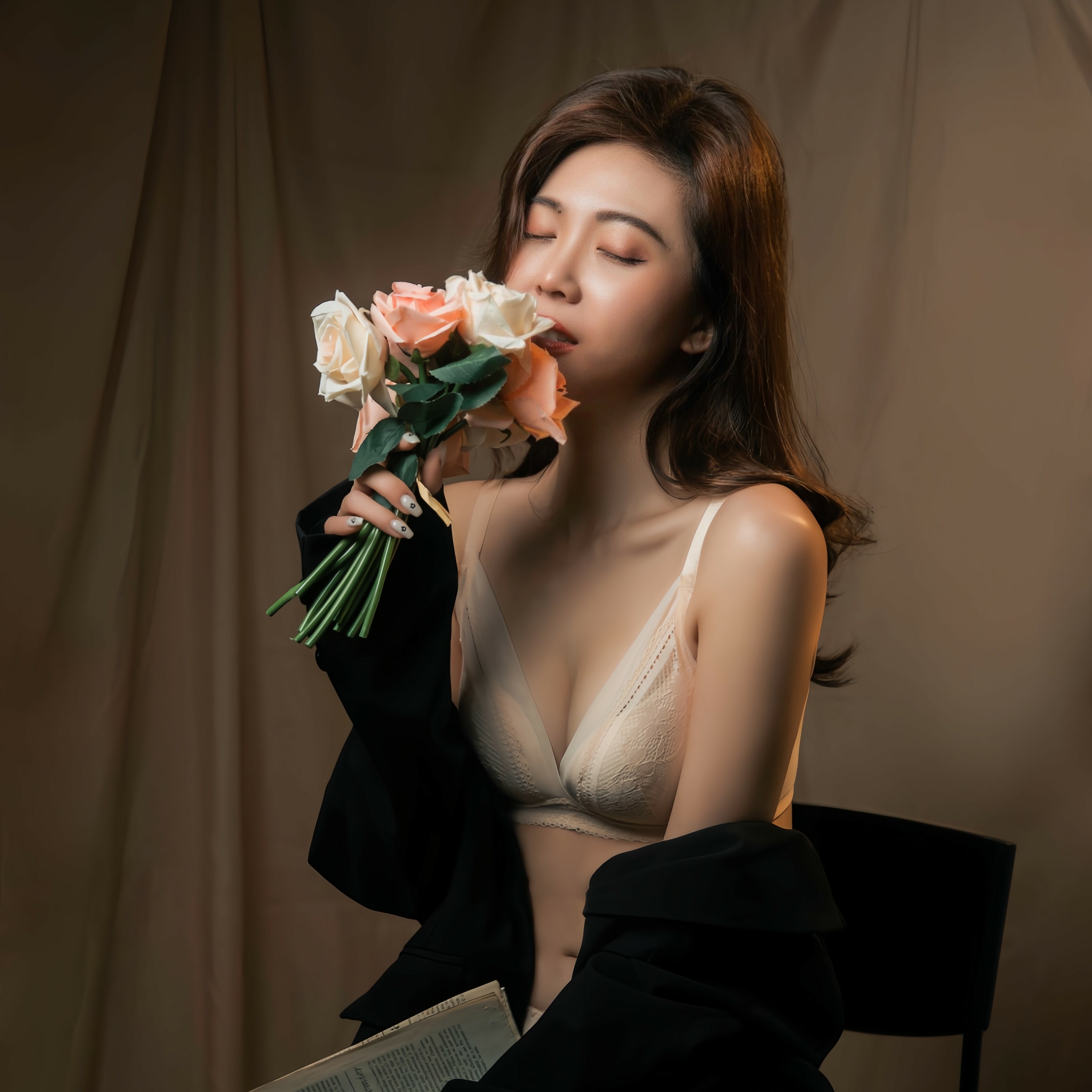 戀戀幸運草。溫柔挺立無鋼圈，陪你一起揮別小胸-憨娜推薦。B.C罩