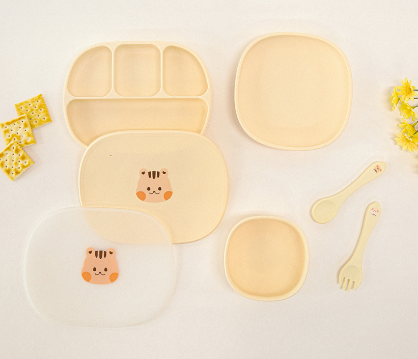 Dot to Dot 可愛松鼠矽膠餐具系列-四件套