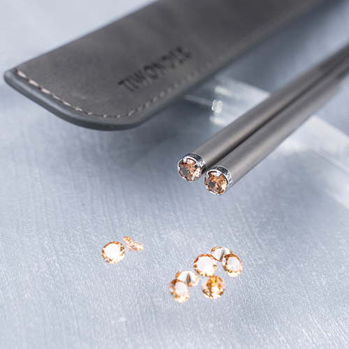 純鈦筷子、莫桑石