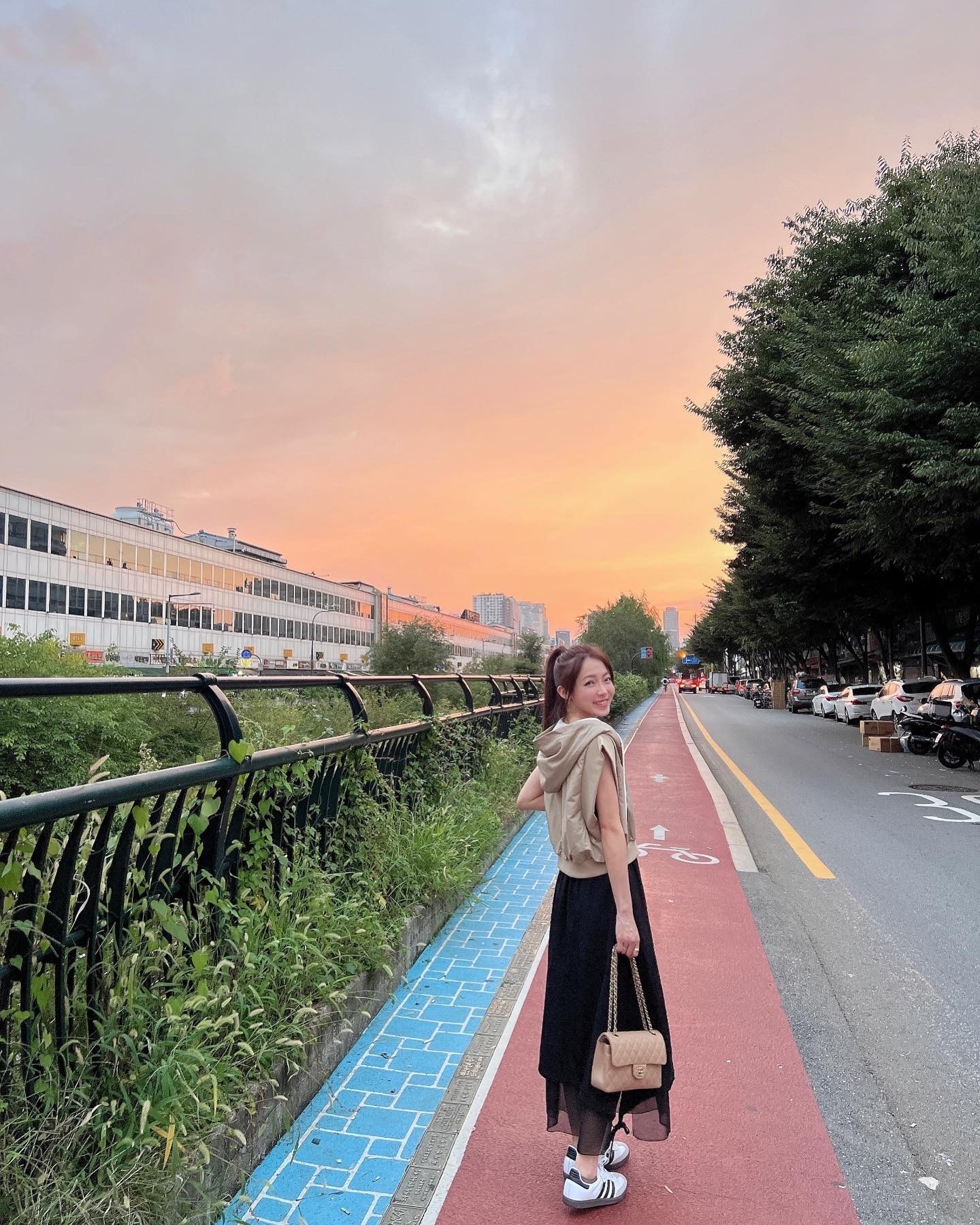 獨家訂製！麻豆清單設計師黑系拼接裙