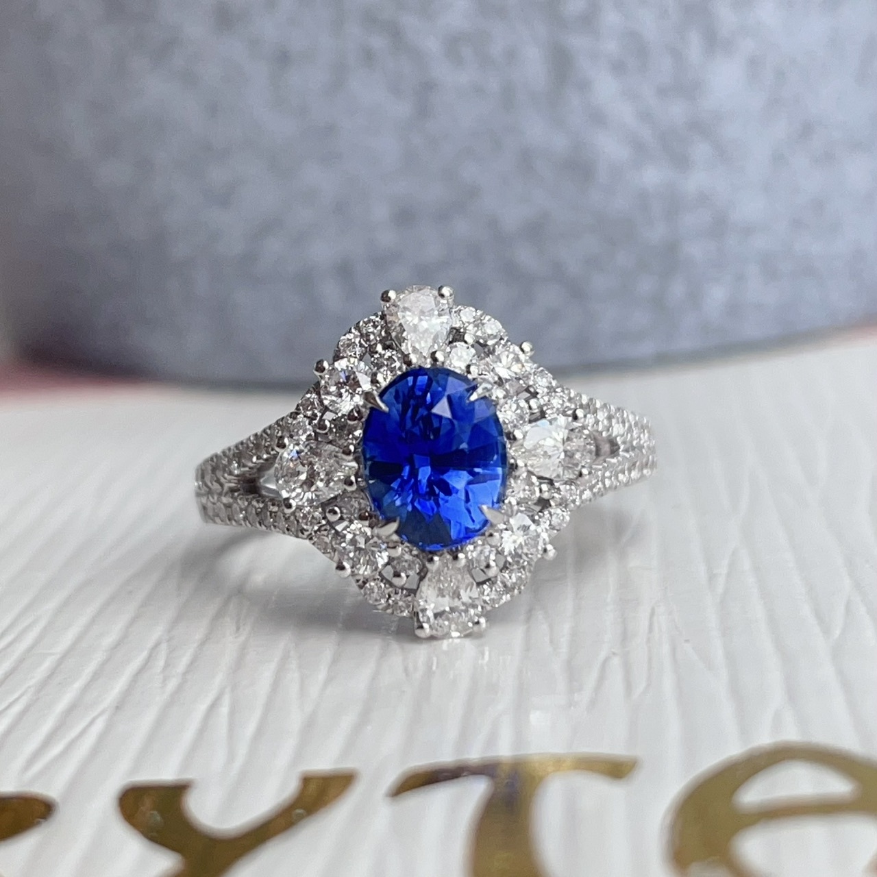 18K金藍寶石鑽石戒指吊墜-兩用款 (帶寶石鑑定證書)