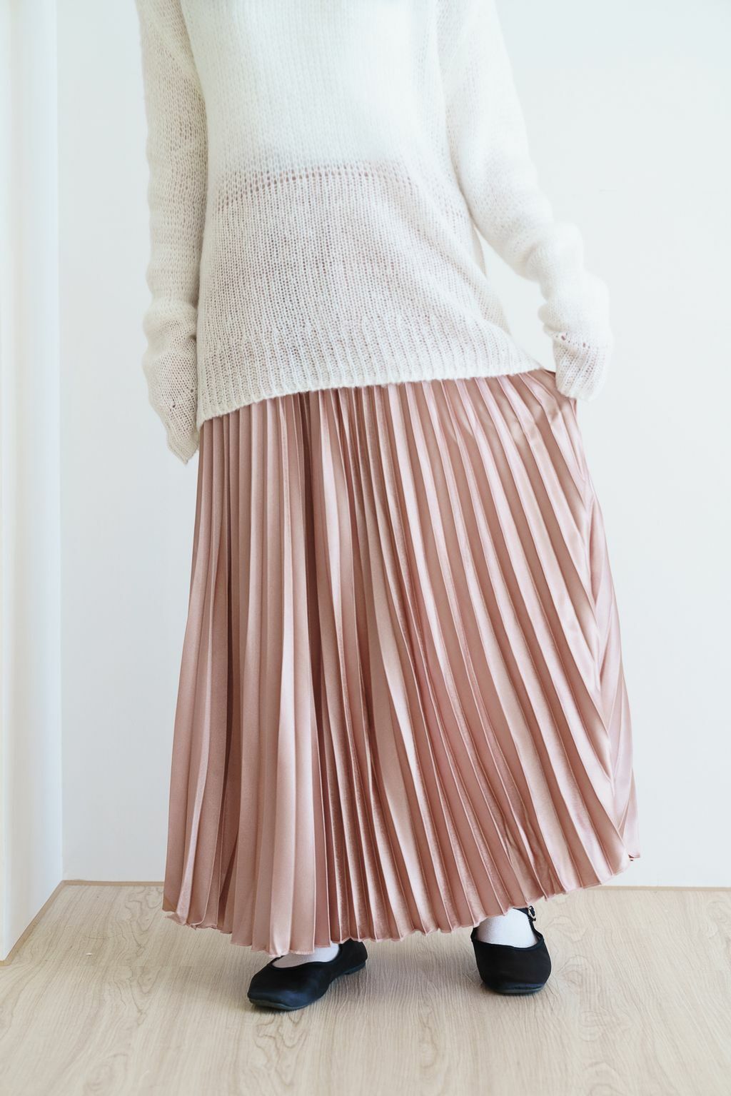 光澤感緞面百褶裙(三色-裸粉)