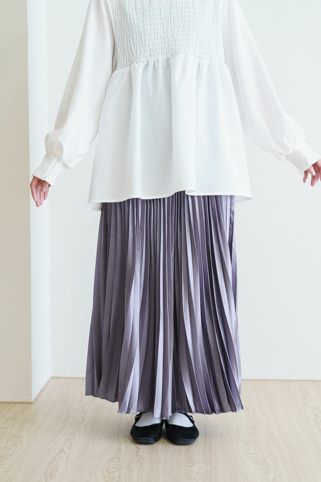 光澤感緞面百褶裙(三色-楝紫)