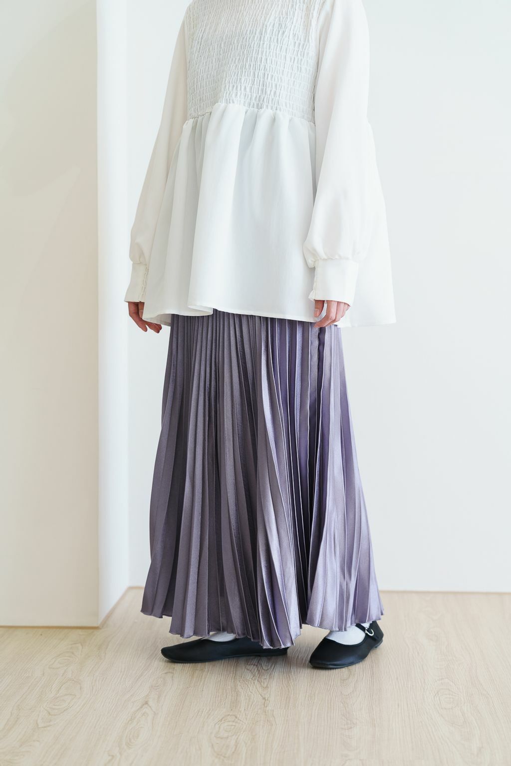 光澤感緞面百褶裙(三色-楝紫)