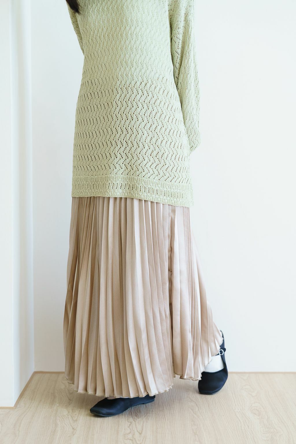 光澤感緞面百褶裙(三色-琥珀)