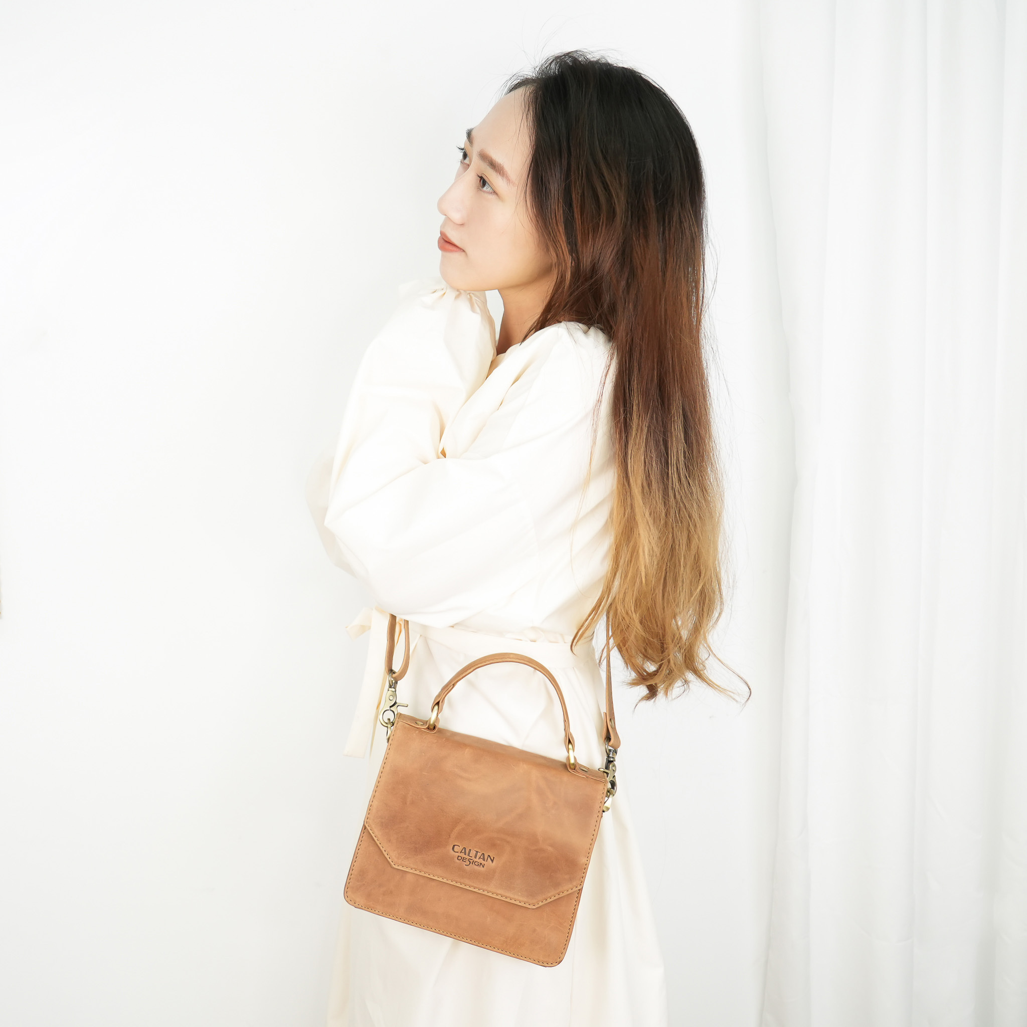 輕薄俐落真皮方包-ht(5501ht)