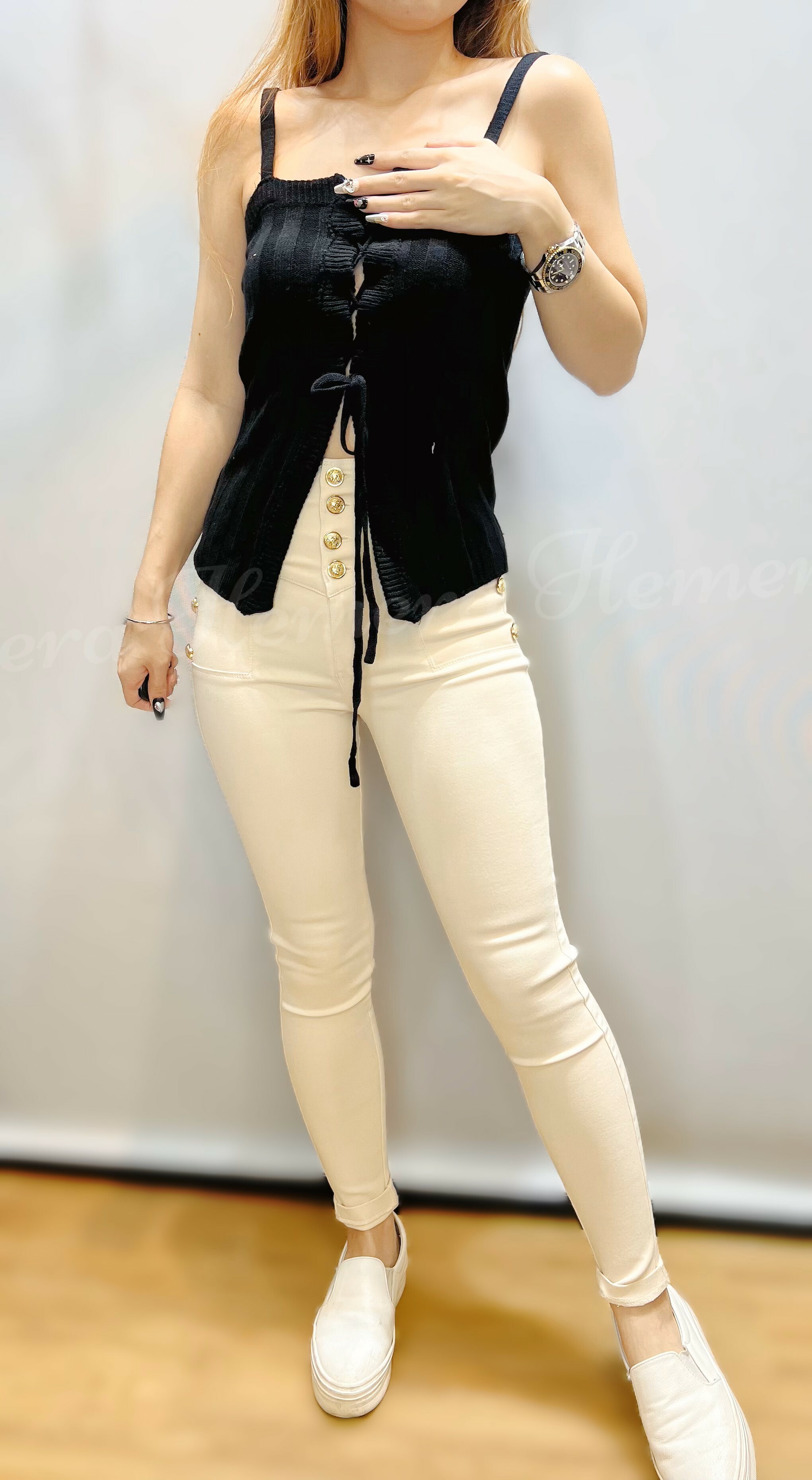 PT23S0928 金鈕小香彈性塑身奶油牛仔褲