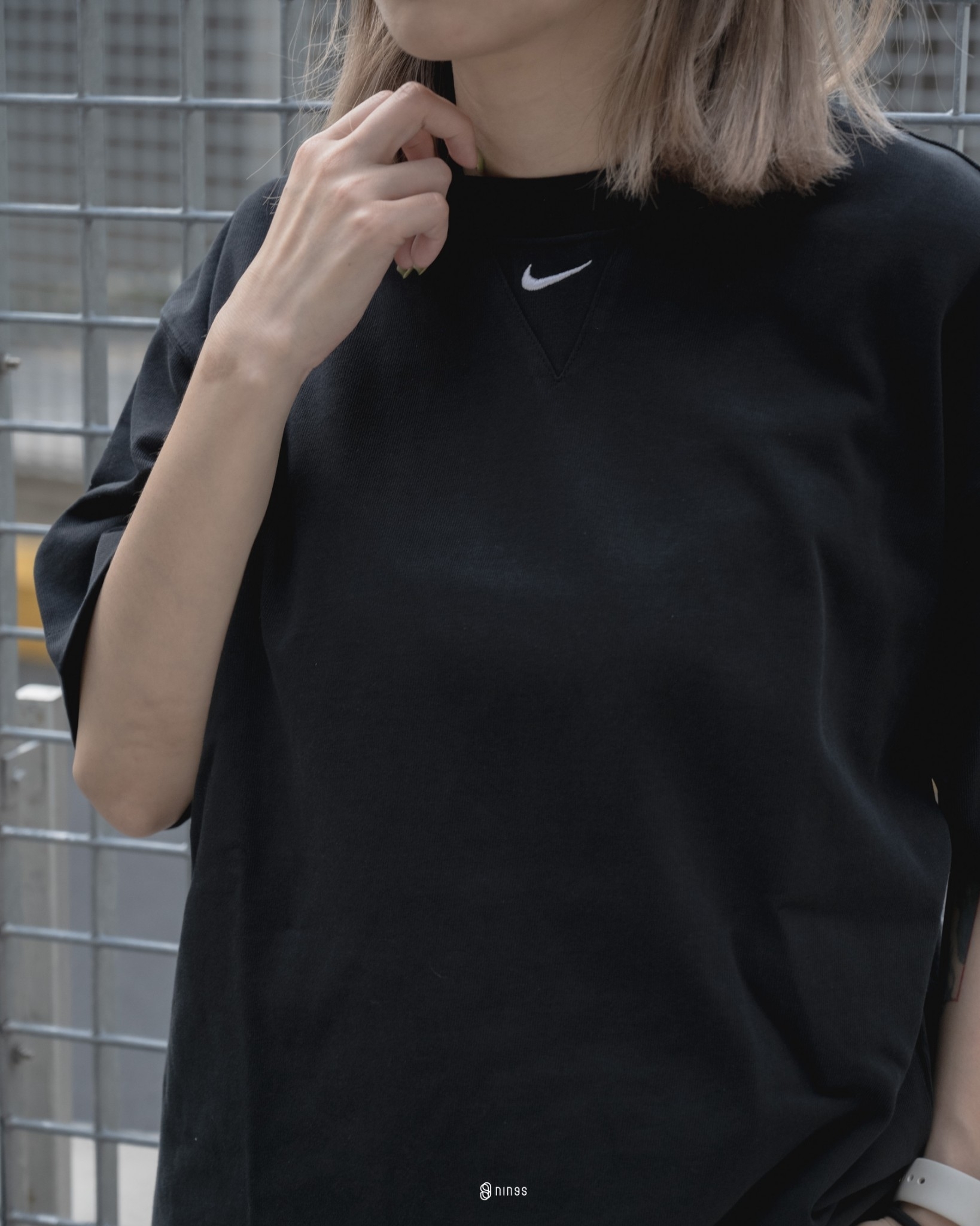 【零碼】NIKE SOLO SWOOSH NSW 刺繡小勾短TEE FB7866010
