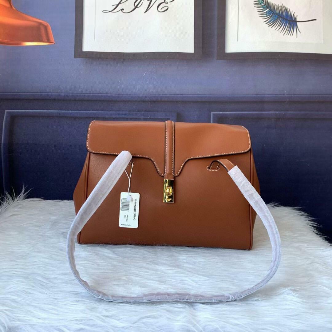 CELINE SOFT 16 手袋