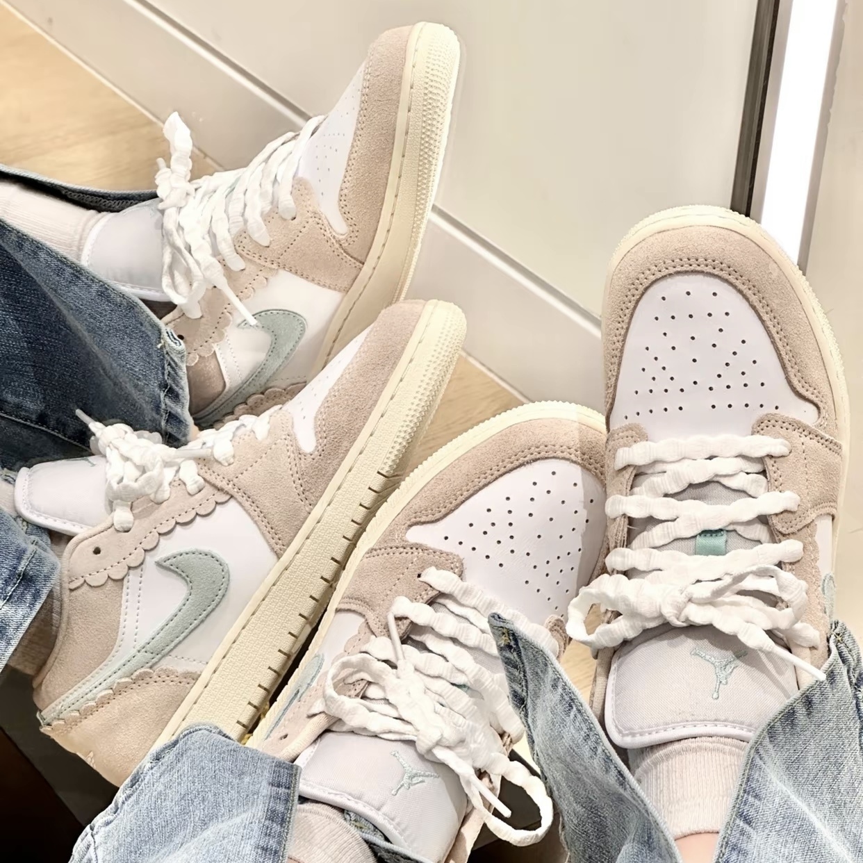 Nike Air Jordan 1 Low SE GS 低筒麂皮波浪花邊馬卡龍奶油底奶茶