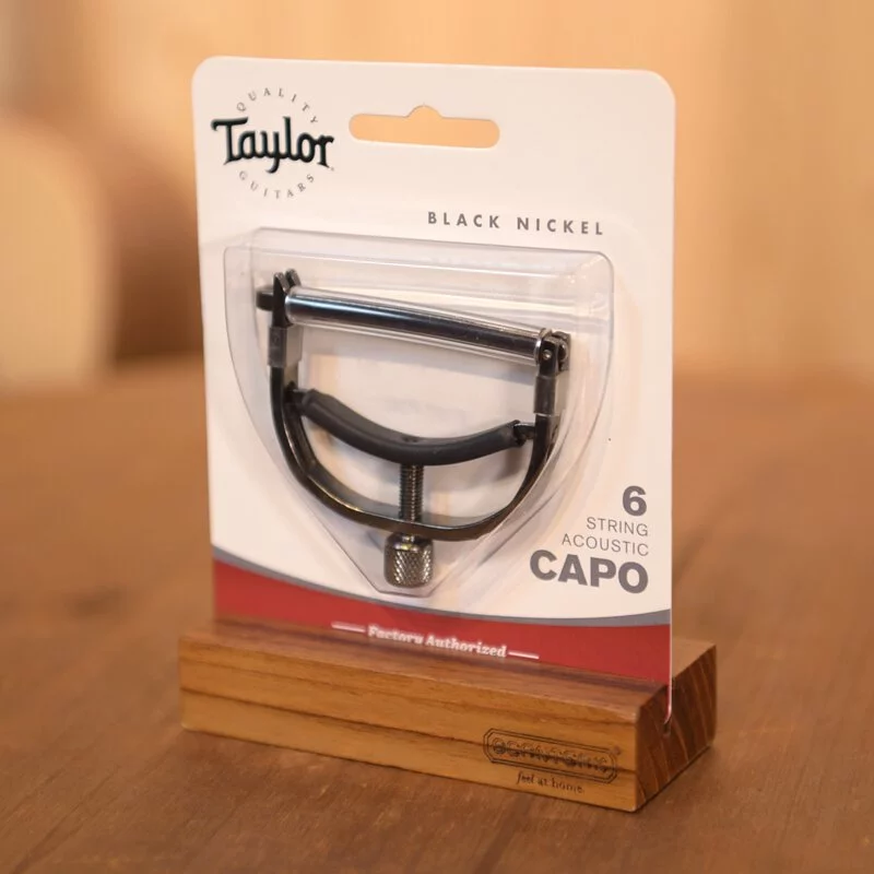 Taylor 馬蹄形 U形 六弦吉他用 移調夾 黑色/銀色 TLOP-80491 Taylor 馬蹄形 U形 六弦吉他用 移調夾 黑色/銀色 TLOP-80491 / TLOP-80492 第 4 張圖片｜三峽吉他 / Bass