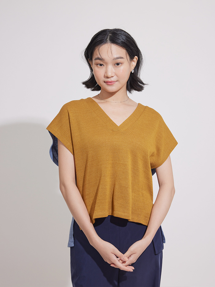 日夜針織V領罩衫-清晨光