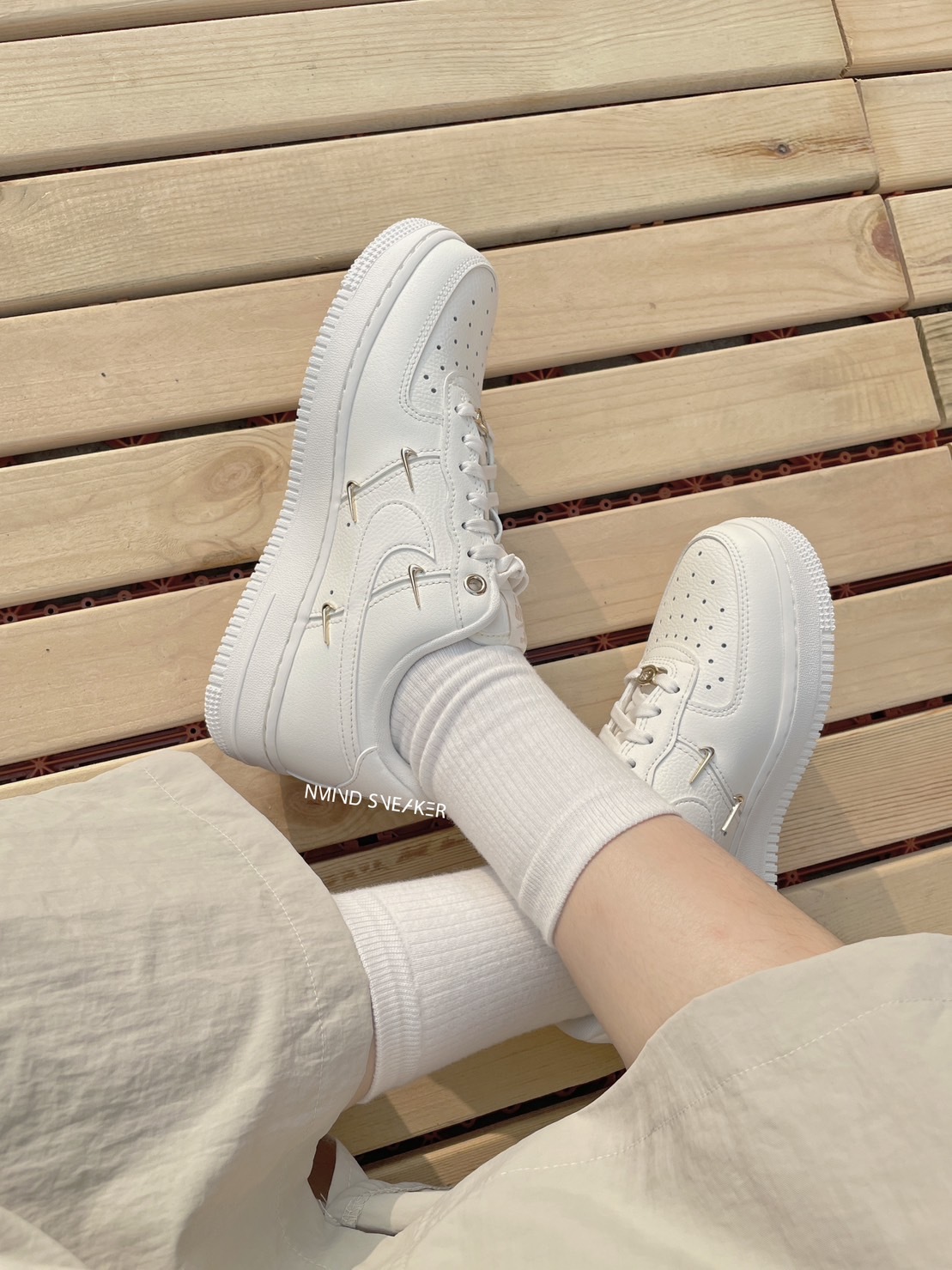 <快速出貨> NIKE AIR FORCE 1 '07 LX 白金勾 (FV3654-111)
