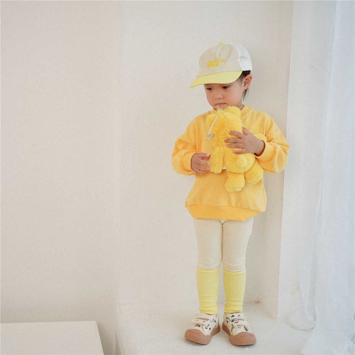 無法抵擋熊熊魅力!最可愛那種五色熊熊帽T