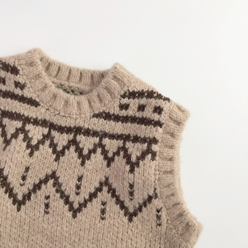 疊穿looks!森系慵懶背心