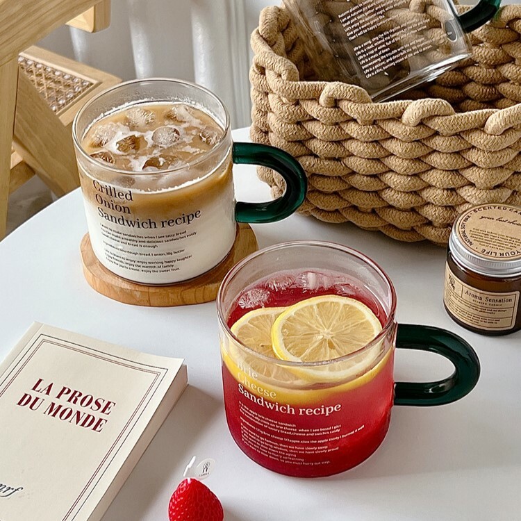 《2988》湖水藍把手字母玻璃咖啡杯600ML