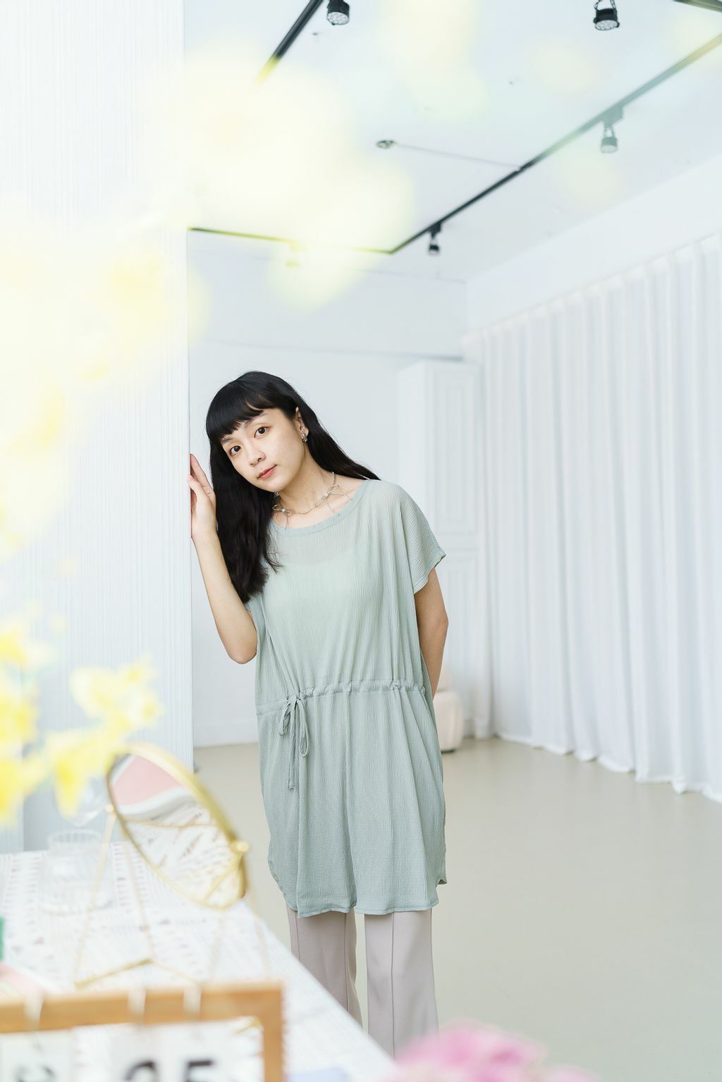 剪裁束腰抽繩上衣(三色-薄荷)