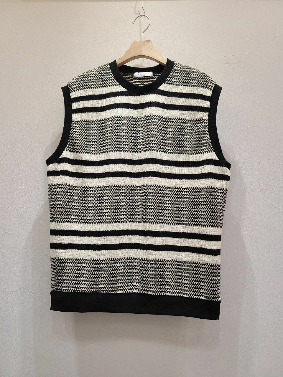 圓領橫紋背心 GAMBLE-0020V