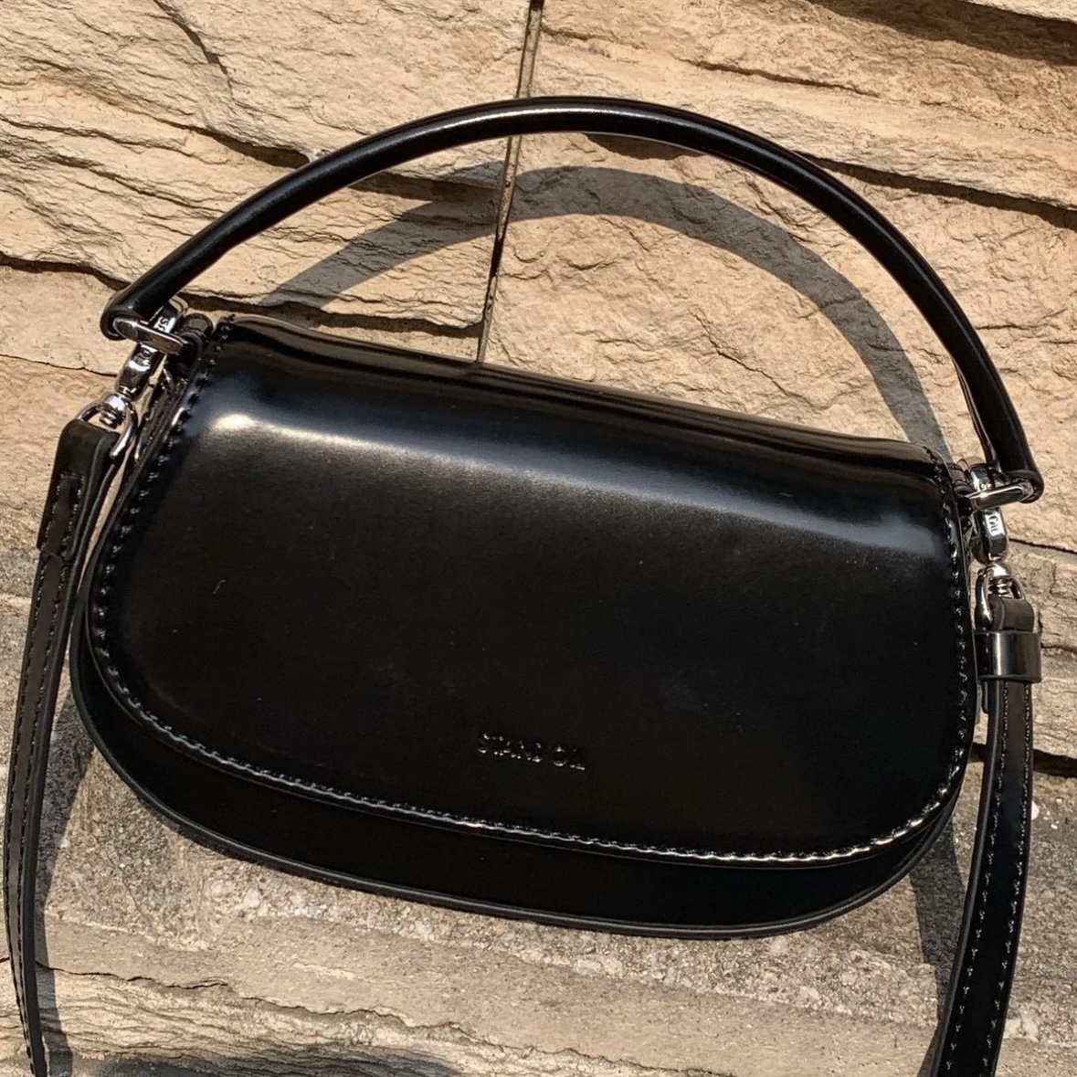 <韓國代購> STAND OIL CLAM BAG TINY