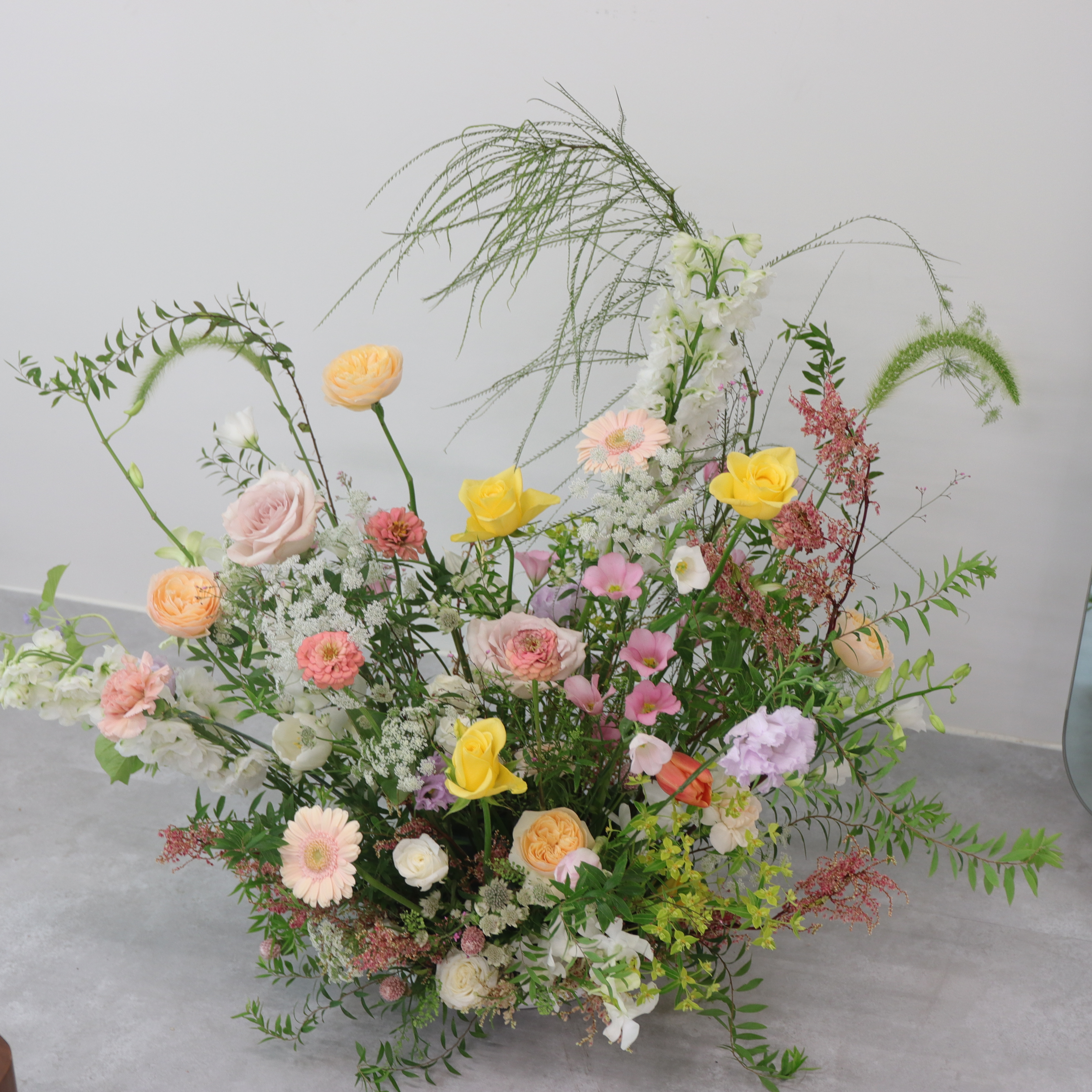 Wedding Deco -婚紗棚拍繽紛色系地上花佈置