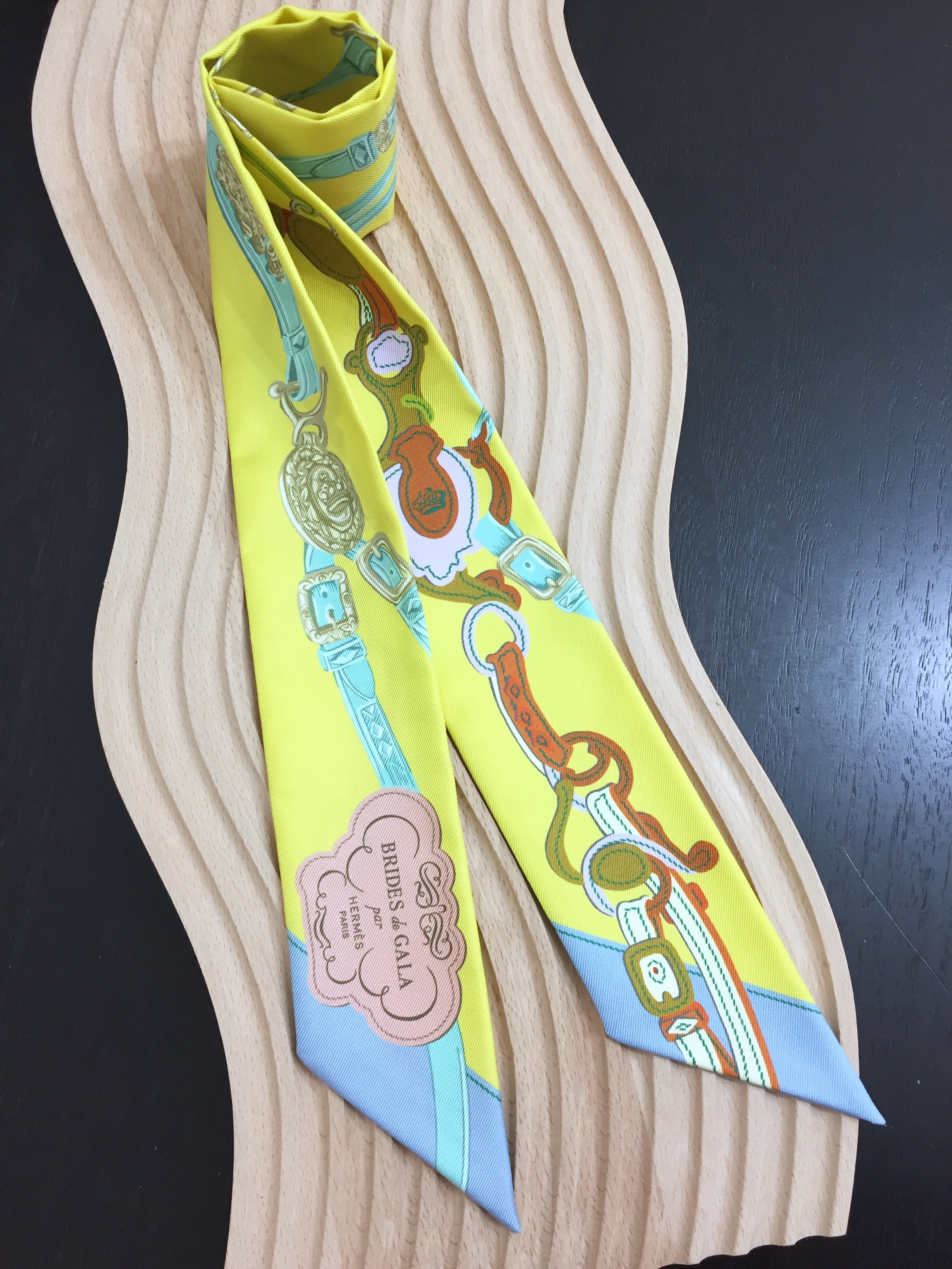Hermes Twilly 絲巾