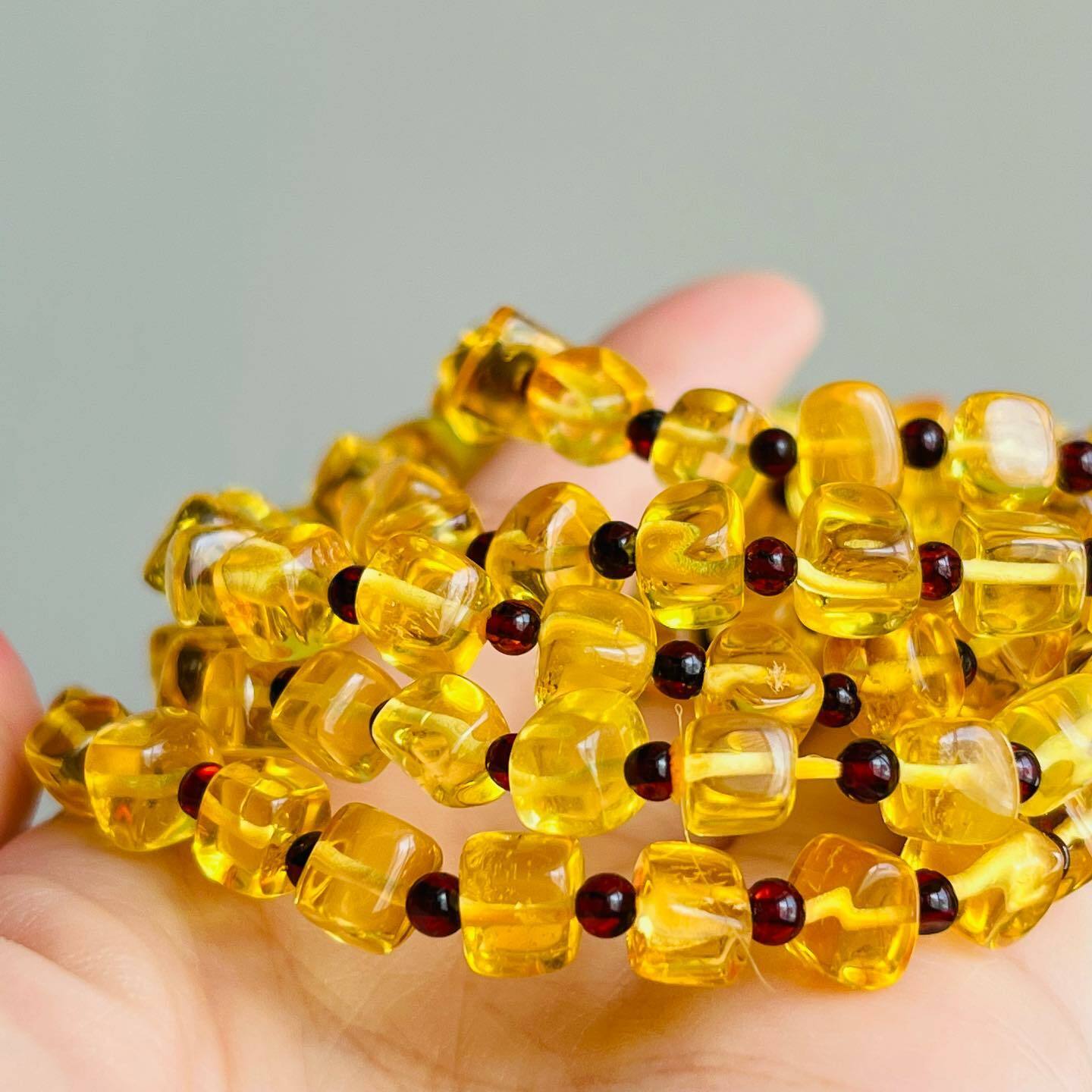 [原石] 波羅的海琥珀手串