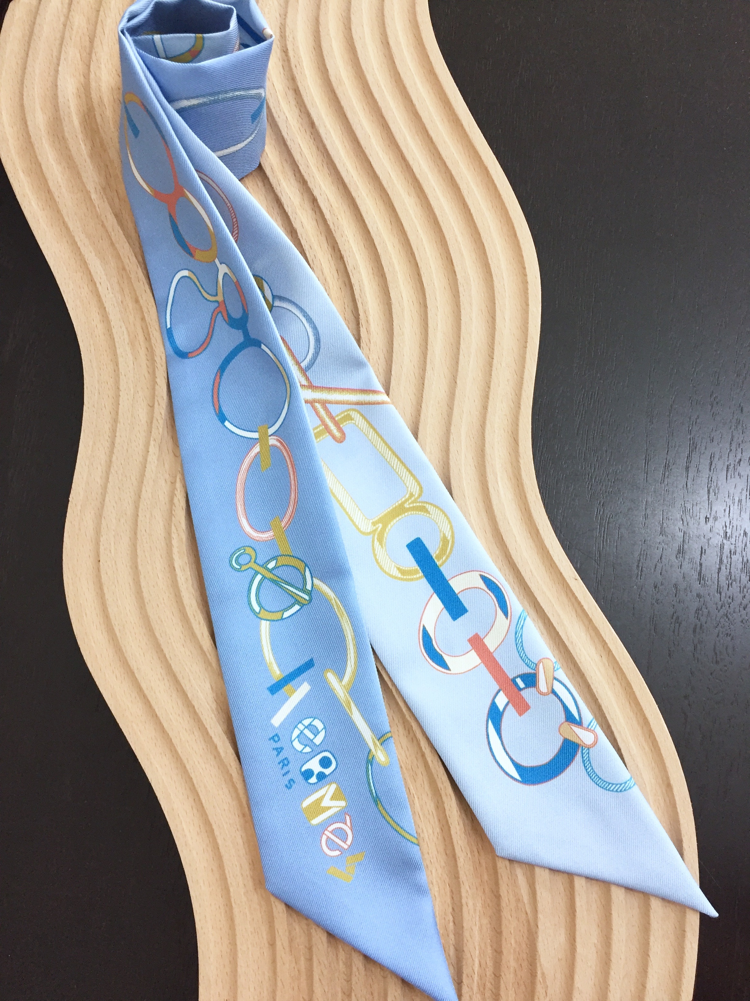 Hermes Twilly 絲巾