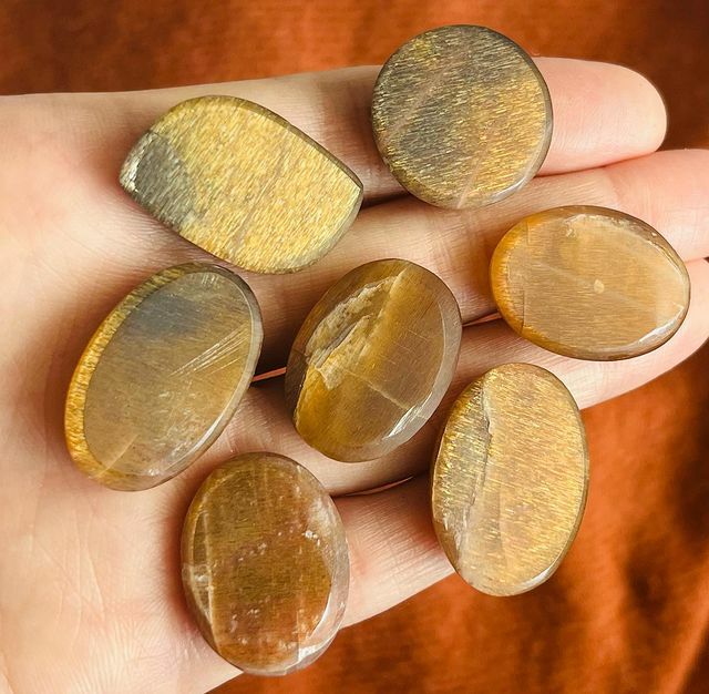 [原石] 非洲黑金太陽石 水晶墜面