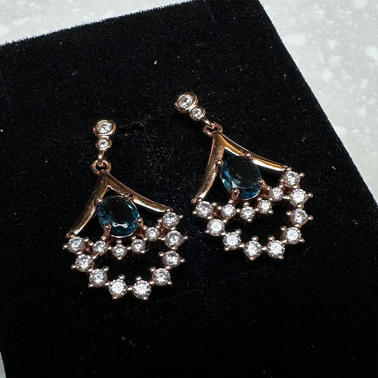 925銀耳環 藍托帕石耳環