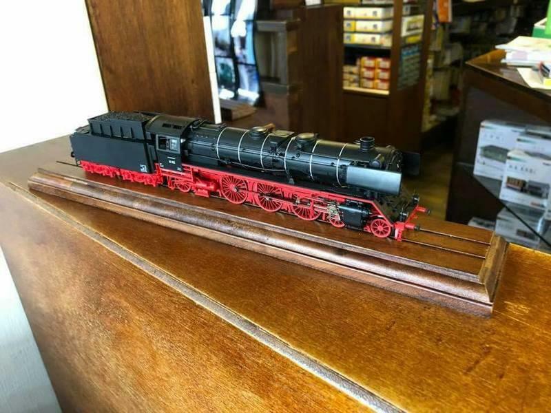 HO規手工木質展示座 36CM