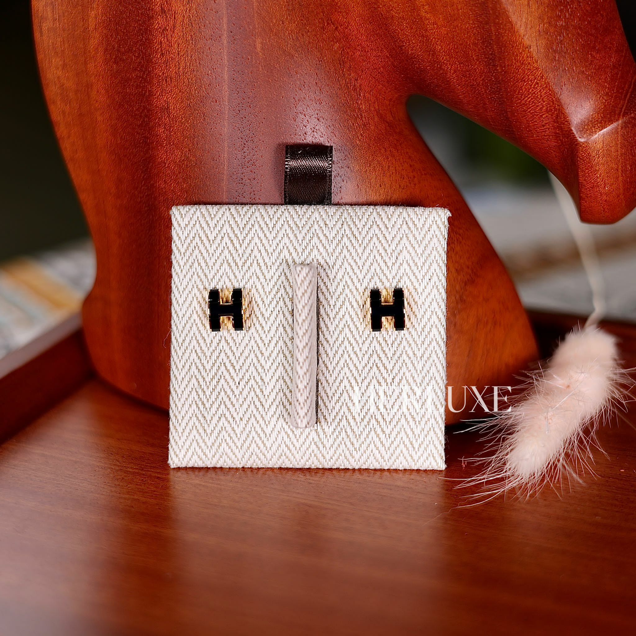 Mini pop H earrings 89 noir CC