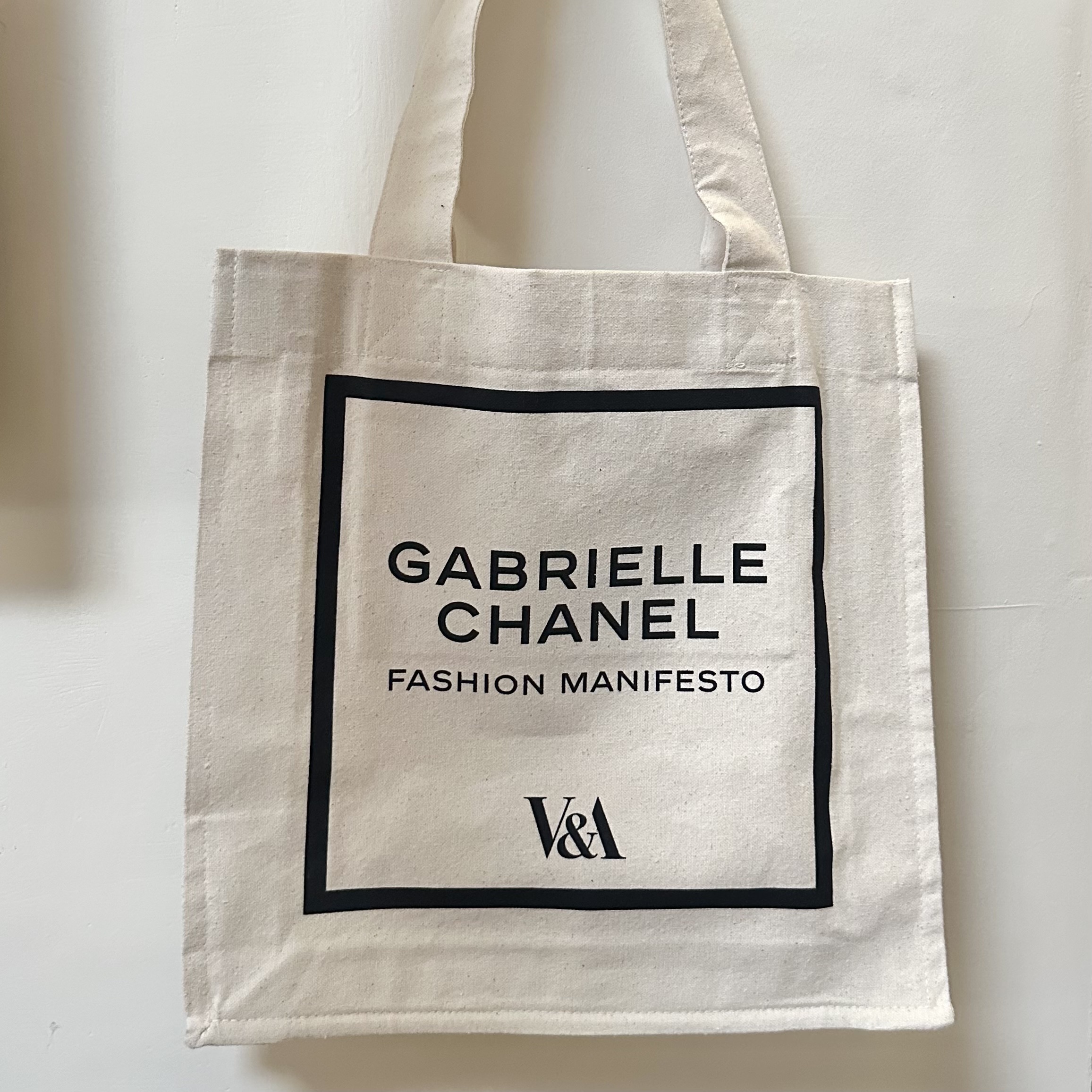Gabrielle Chanel x V&A Museum Crossover tote bag